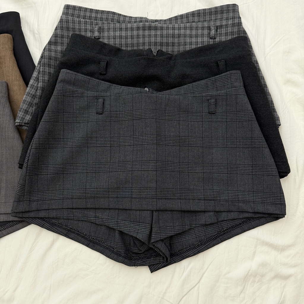 MIRAN SKIRTS - Váy Kiểu DEROSE Ngắn Bảo Hộ Kín Trước Sau Xẻ V Eo Form Dày Dặn Vải Cotton Dày Váy Kiểu Nữ | BigBuy360 - bigbuy360.vn