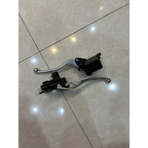 Cùm Tay Dầu Bên Phải, Bên Trái Cho Honda SH Ý, SH VN 2 dĩa thắng(Mong ACE ủng hộ shop)