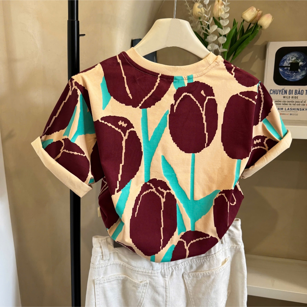 Áo Thun Phối Hoa Tulip Nâu Thanh Lịch, Chất Cotton Mềm Mịn, Có Kèm Hình Thật.