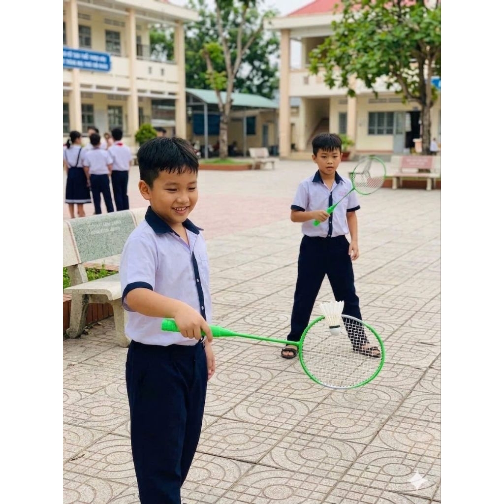 BỘ VỢT MILO Y HÌNH KÈM TÚI dành cho người lớn và học sinh