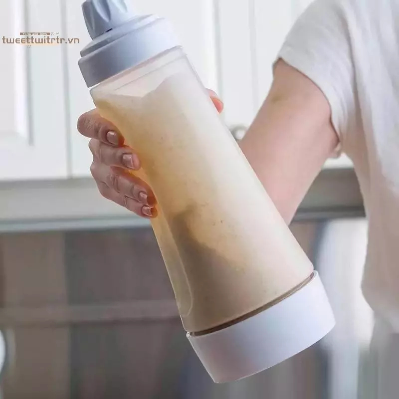 Bình bóp lò xo đựng kem trứng, kem muối, kem cheese, bình bóp topping cầm tay tiện lợi