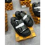 ⚡️[Hight Quality] Dép Sandal Nam Nữ \/ Full Box Quai Cài - Điểm Nhấn Hoa Đen Phối Đế Vàng Cao Cấp Loại 1