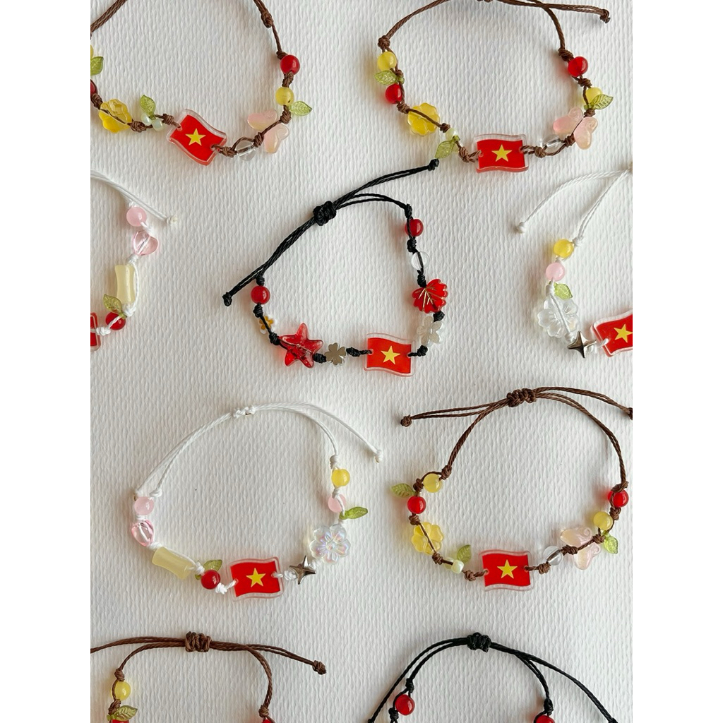 [FREESIZE TAY NỮ] Vòng Tay Nữ Cờ Việt Nam Hạt Cườm Charm Đá Pastel Gốm Quà Tặng Bạn Gái Phong Cách Dễ Thương Dây Sáp