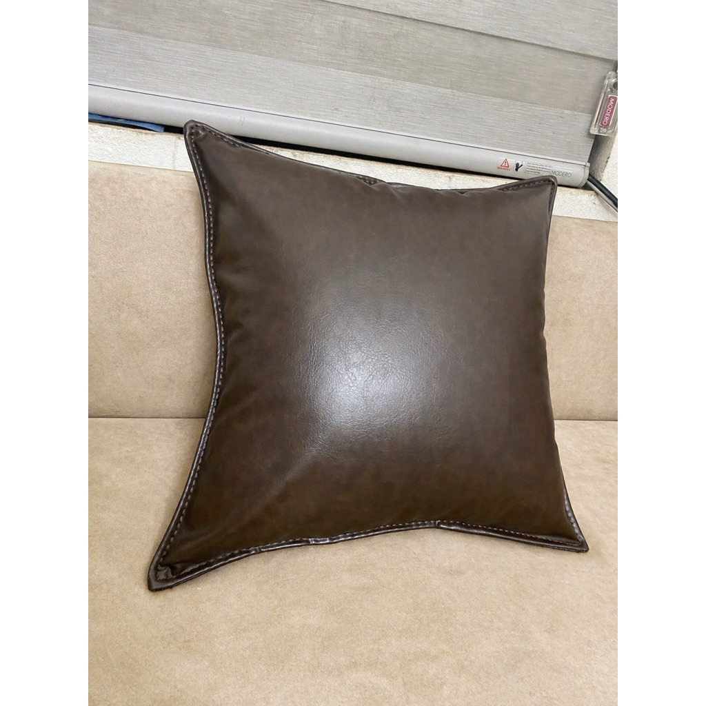Gối trơn trần viền, Gối ôm, Gối decor phòng khách sang trọng trẻ trung.