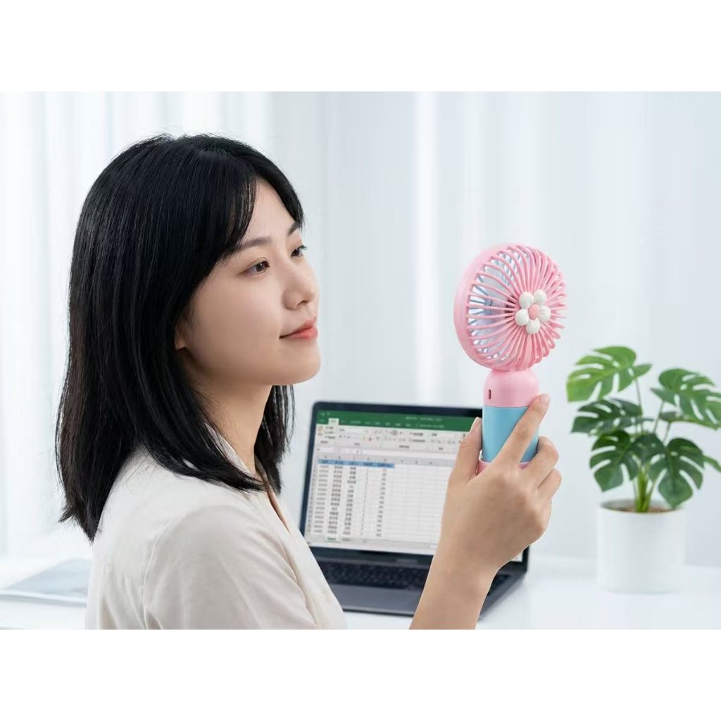 Quạt cầm tay màu hoa, quạt mini sạc USB, dễ mang đi học, đi chơi, đi làm【Mua 2 tặng 1】