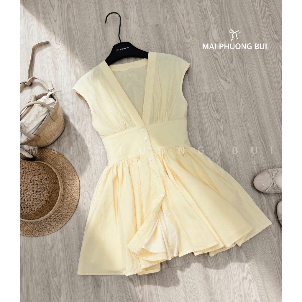 ZIMM STORE-Váy xòe sát nách màu vàng bơ thiết kế cổ V