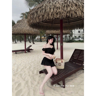 SET ÁO TRỄ VAI MIX CHÂN VÁY REN HOA HOT HIT
