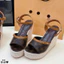 Sandal cao gót đế xuồng cói mới 2026