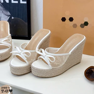 Xuồng cói quai ren đính nơ