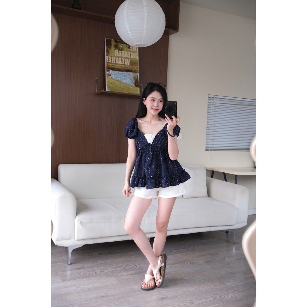 Clara Top (TSW) Áo babydoll cổ V viền bèo tay phồng Nữ the.sweaterweather