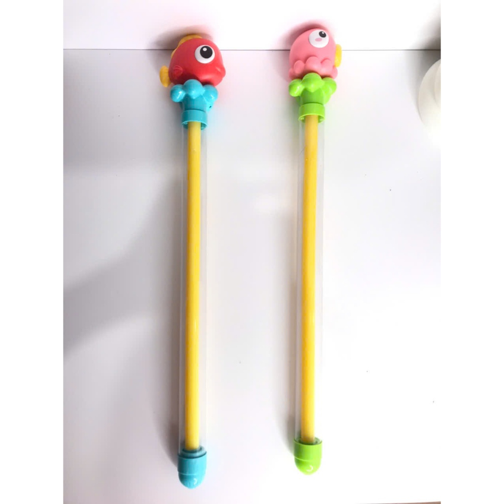Gậy Phun Nước 40cm Hình Pháo Hoa Chủ Đề Đại Dương – Đồ Chơi Mùa Hè Cá Heo, Bạch Tuộc Dễ Thương