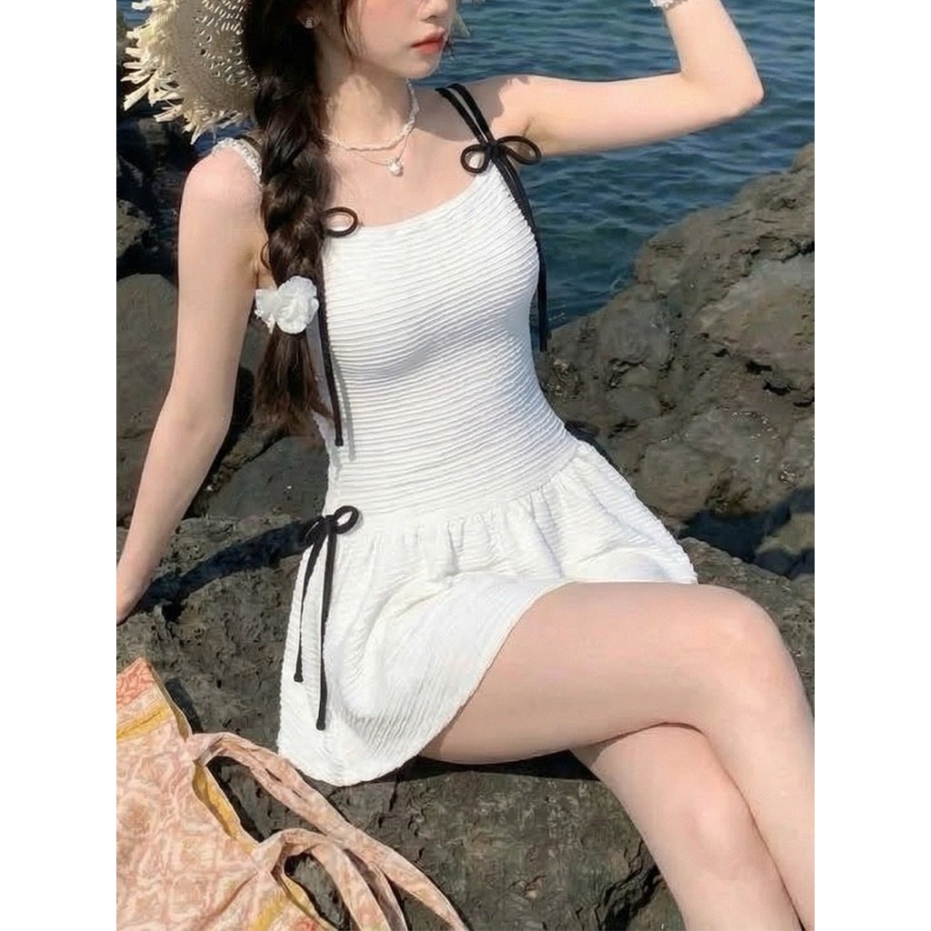 Váy Bơi 1 Mảnh Dáng Xòe Màu Trắng Phối Dây Nơ Đen Bikini Liền Thân Nữ Chất Vải Gân Tôn Dáng Tiểu Thư Cao Cấp