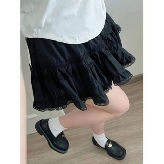 Chân váy tennis nữ bồng bềnh nhiều tầng phối ren xinh đen trắng có quần bảo hộ VANISA CV026
