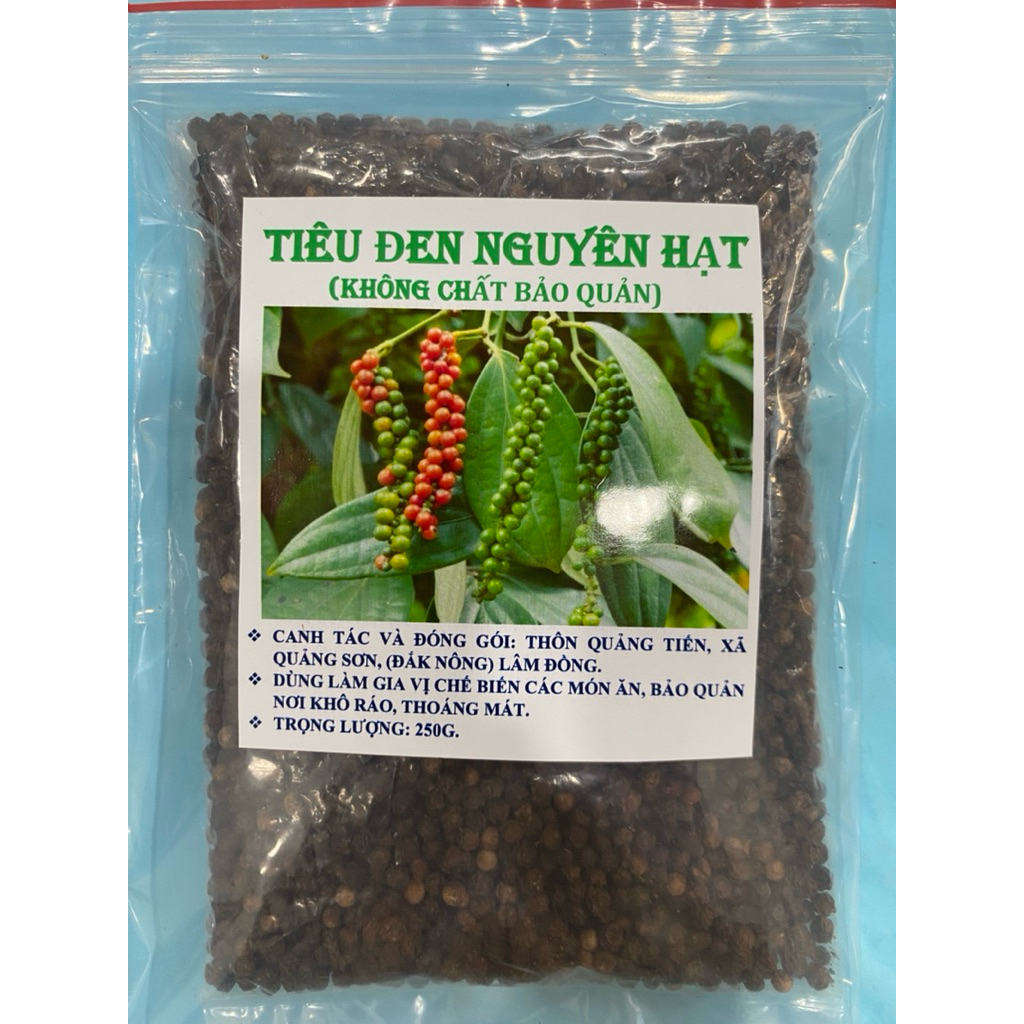 Tiêu đen nguyên hạt loại 250g giá rẻ cho mọi người sử dụng