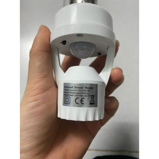 Đuôi đèn cảm ứng E27 chuyển động tự bật khi có người, tự tắt
