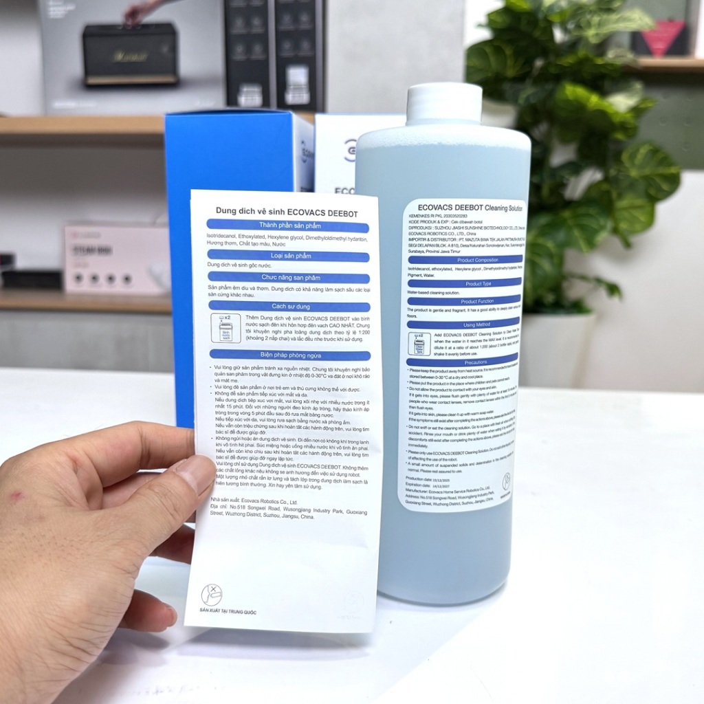 (Chính hãng) Nước lau sàn chuyên dụng cho robot hút bụi Ecovacs (1L) – Hàng nhập khẩu chính hãng