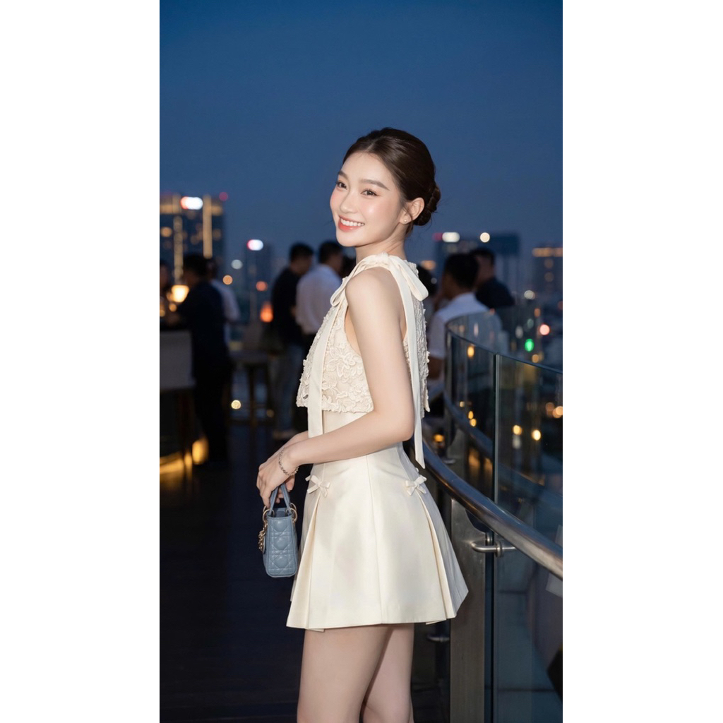 Váy ren nữ dự tiệc sang chảnh thiết kế sát nách đính nơ  thắt eo dáng ngắn xoè tiểu thư cao cấp- Pusu house