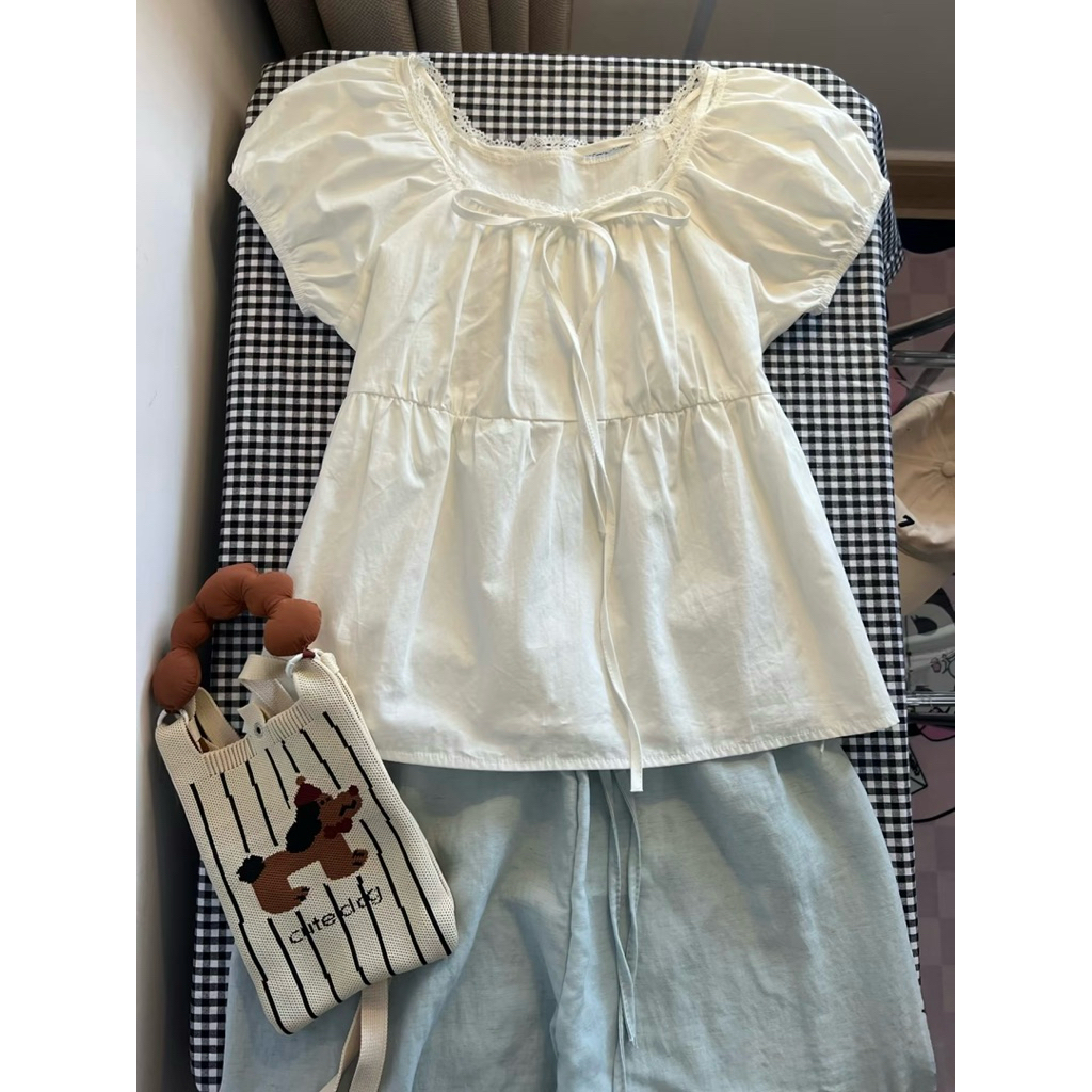 Áo Kiểu Nữ Màu Trắng Cổ Vuông Phối Ren Dây Thắt Nơ Áo Croptop Tay Bồng Bo Chun Eo Phong Cách Tiểu Thư Hàn Quốc