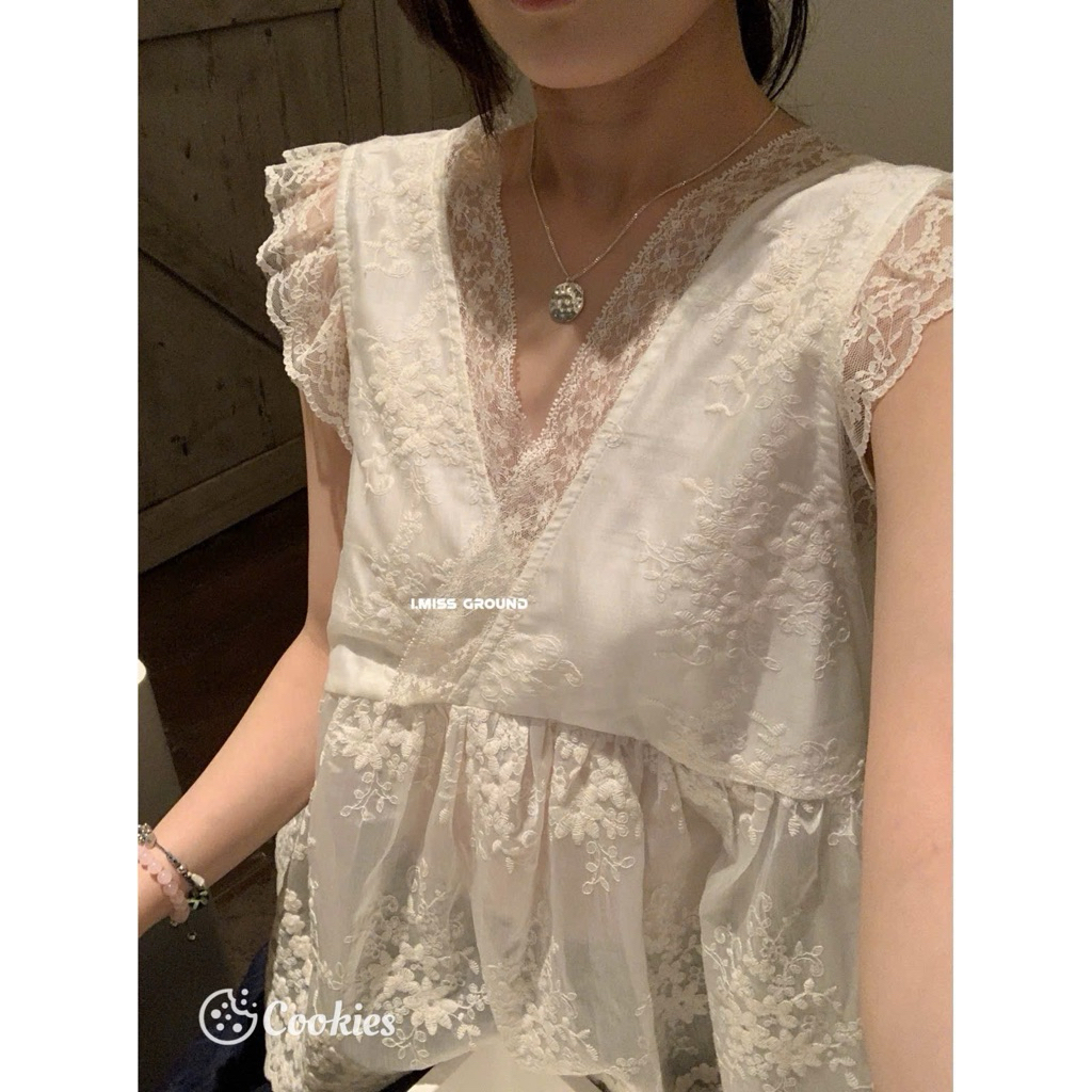 Áo tơ viền ren Imisss cổ V