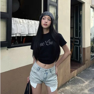 𝒄𝒂𝒎.𝒄𝒍𝒐𝒔𝒆𝒕•Quần short jeans nữ cạp vừa