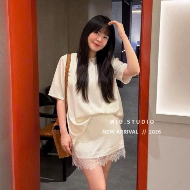 MIU.STUDIO • “Alee Set” Set đồ nữ tiểu thư sang chảnh, Áo lụa basic from rộng phối chân váy ngắn viền ren cao cấp