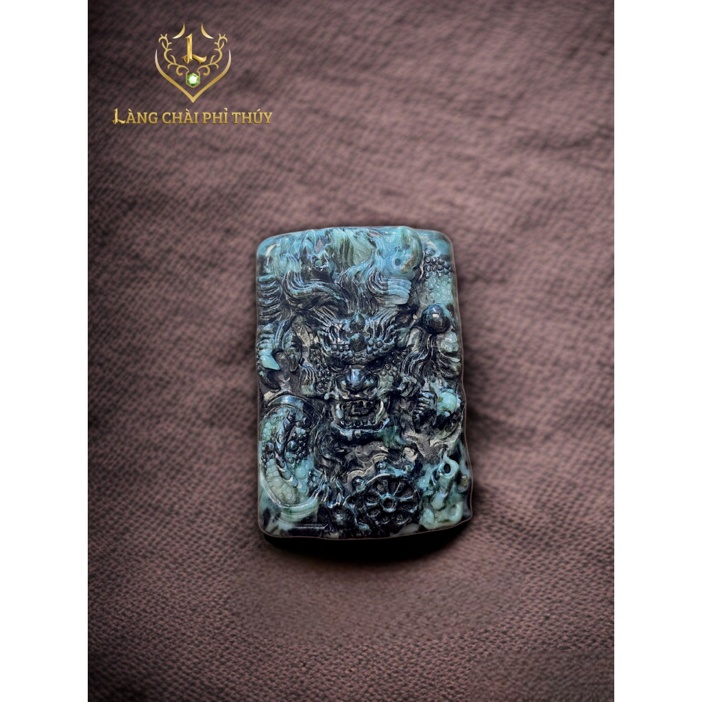Long bài (龙牌) Phỉ Thúy Gà Đen điêu khắc thủ công - Dây chuyền đá phong thủy