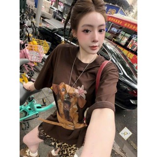Áo Thun Nữ Màu Nâu Họa Tiết Form Rộng QCCC Cao Cấp
