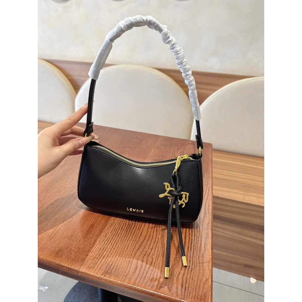 Túi xách kẹp nách TẶNG KÈM CHARM NGỰA dáng bầu size 21cm siêu xinh