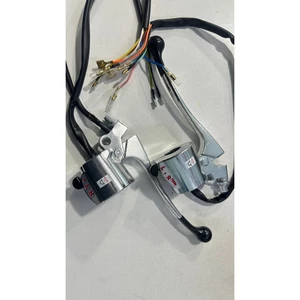 Cặp Cùm Công Tắc Xe 67 – Cùm Trái Phải - ( Không nút đề )