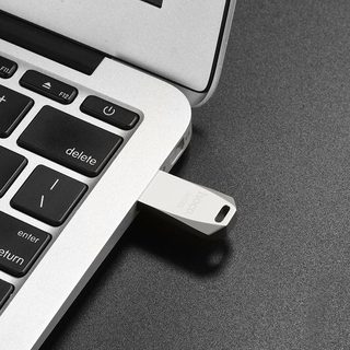 USB 2.0 Hoco UD4 Intelligent 128GB - Vỏ kim loại (Bạc)