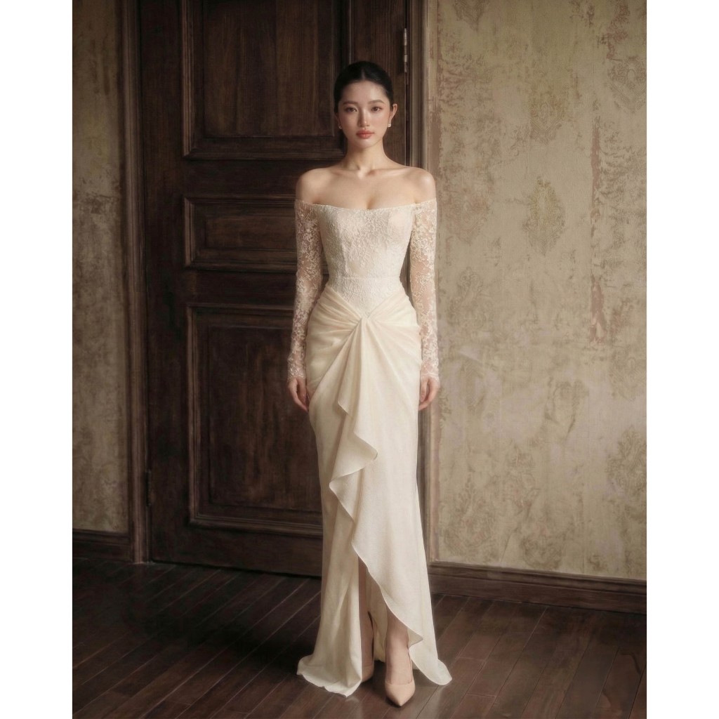 Đầm Ivory dài lệch vai với tay ren tinh xảo và drap eo thanh lịch