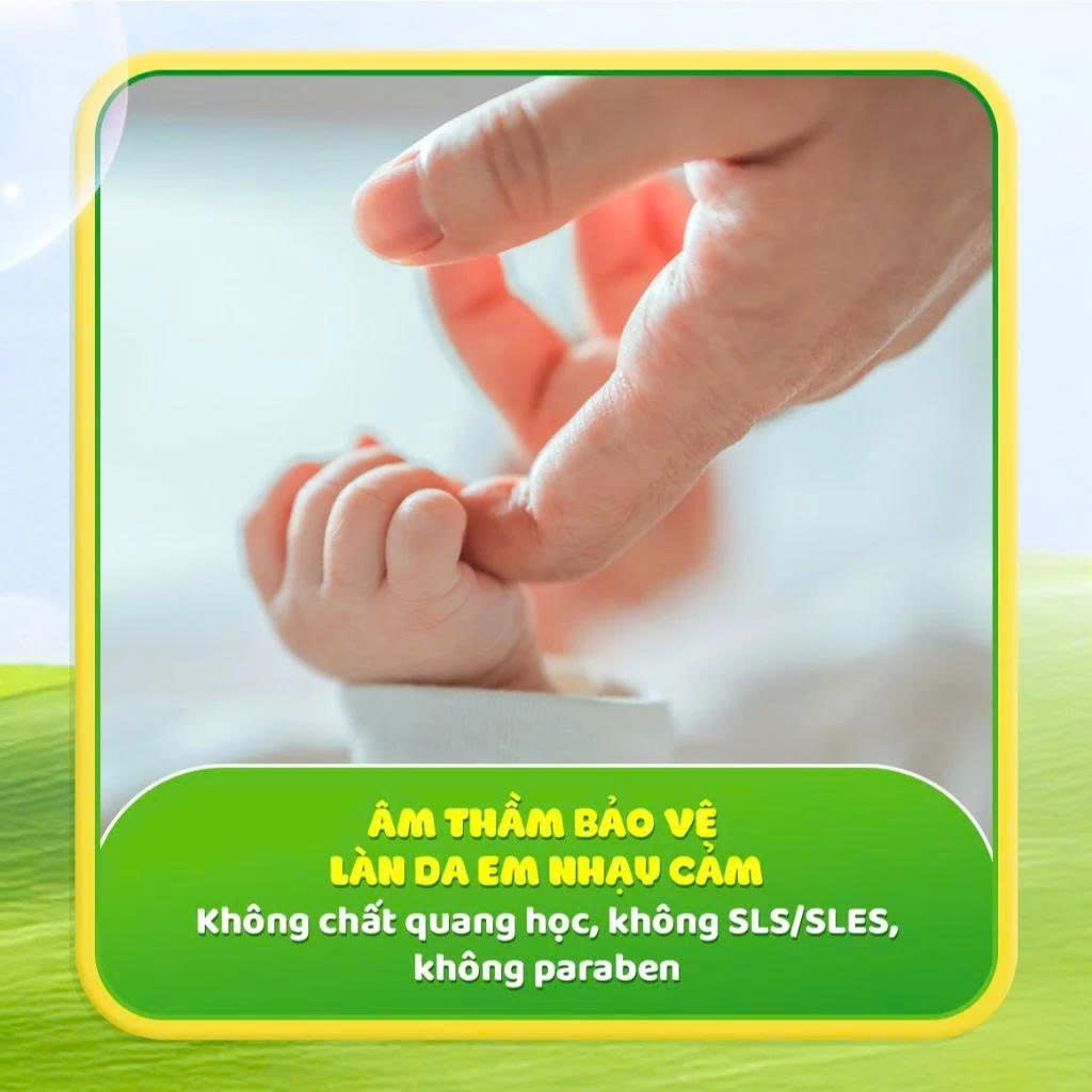 Nước Giặt Hữu Cơ Cho Bé PineBoo 2.1L Không Hóa Chất Độc Hại - Dịu Lành Cho Da Nhạy Cảm