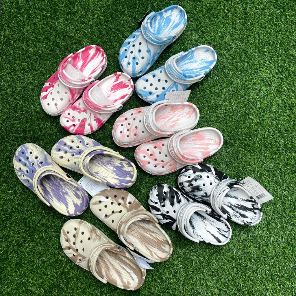 Các mẫu Dép Crocs nữ phù hợp với nhiều phong cách