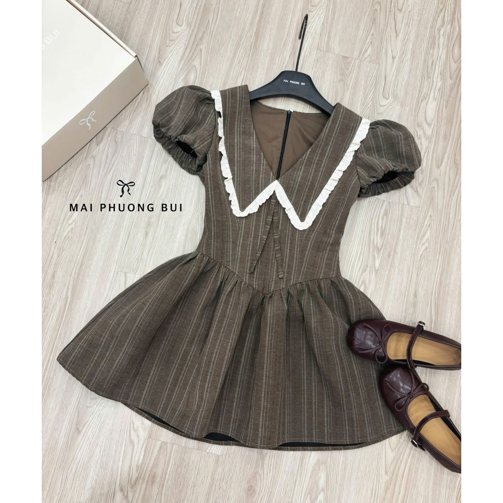 NH CLOTHER -Váy xòe kẻ sọc nâu cổ ren tay bồng và quần short bo gấu