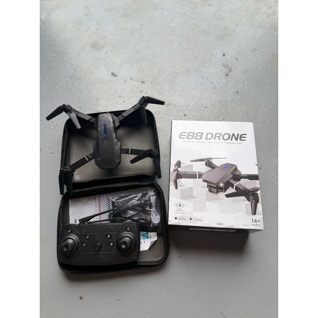 Flycam E88D Camera – Drone Gấp Gọn Có Đèn Cánh, Máy Bay Điều Khiển Từ Xa Mini Giá Tốt