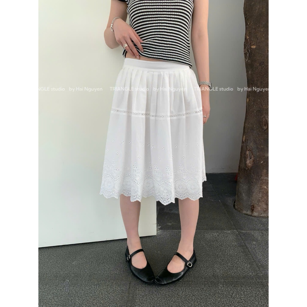 TRIANGLE - Coco Skirt (Cân nhắc kỹ, đồ trắng không hoàn) Chân váy dáng lửng cotton jacquard khoét rỗng style Hàn dễ mặc
