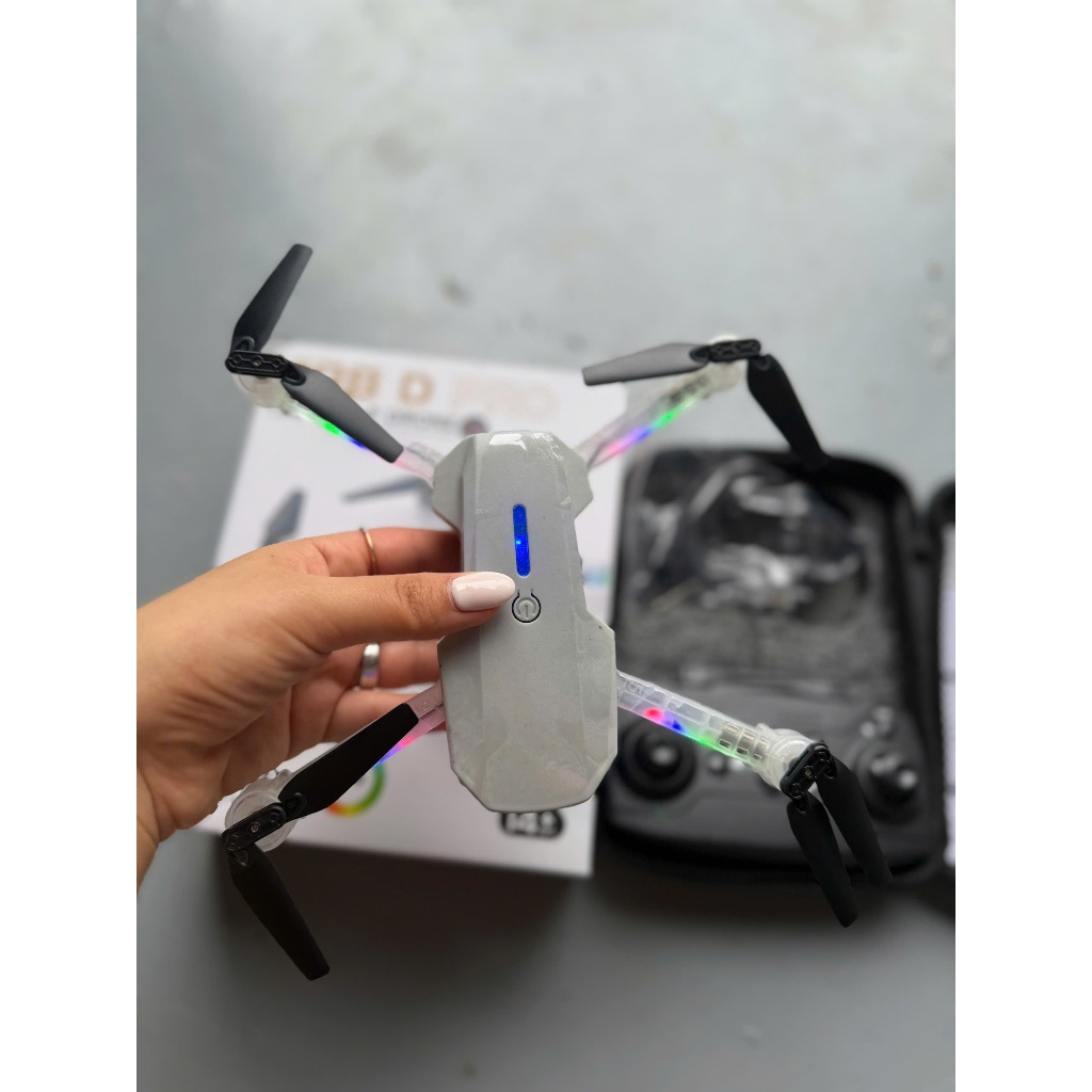 Flycam E88D Camera – Drone Gấp Gọn Có Đèn Cánh, Máy Bay Điều Khiển Từ Xa Mini Giá Tốt