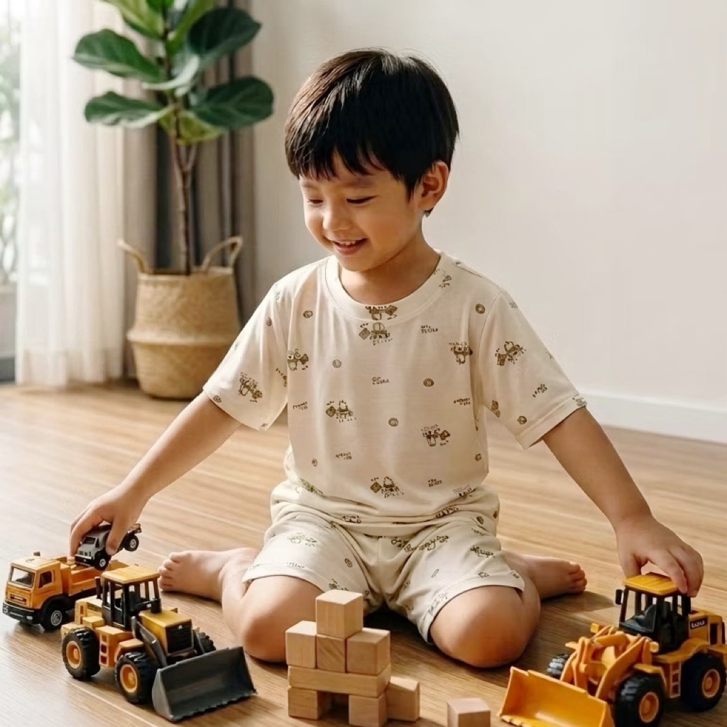 Bộ đùi bé trai mỏng mát lạnh Lá Homewear TCL4, bộ cộc tay cho bé mặc hè hình xe khủng long