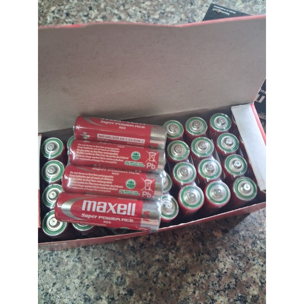 Vỉ 4 Viên Pin AA 1.5v Super Maxell Đỏ