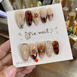 377. nail box nâu mix thạch hổ phách