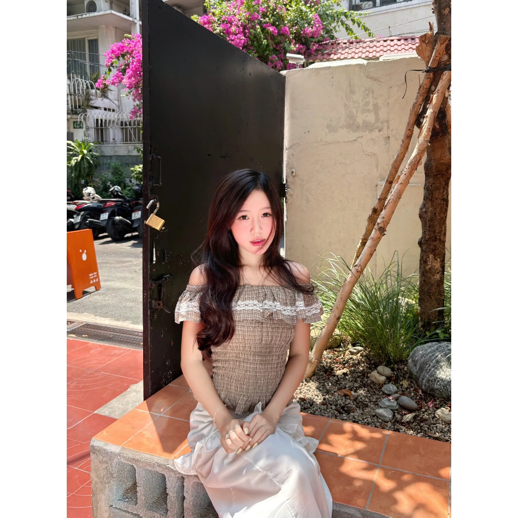 Áo Nữ SABOUR TOP Trễ Vai Họa Tiết Caro Phối Ren SECODEE