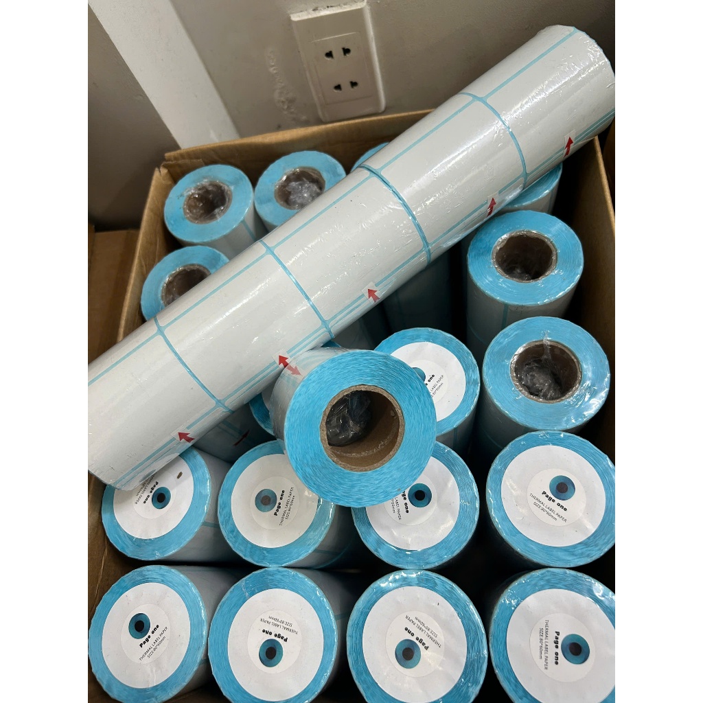Giấy nhiệt 3 lớp 80x60mm chống nước, chống dầu, chống cồn, chống ma sát, lưu chữ lâu, in rõ nét, không phai màu.