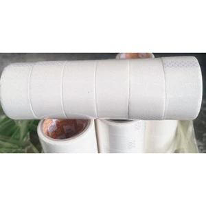 1 cây băng dính giấy( viết đk lên giấy)