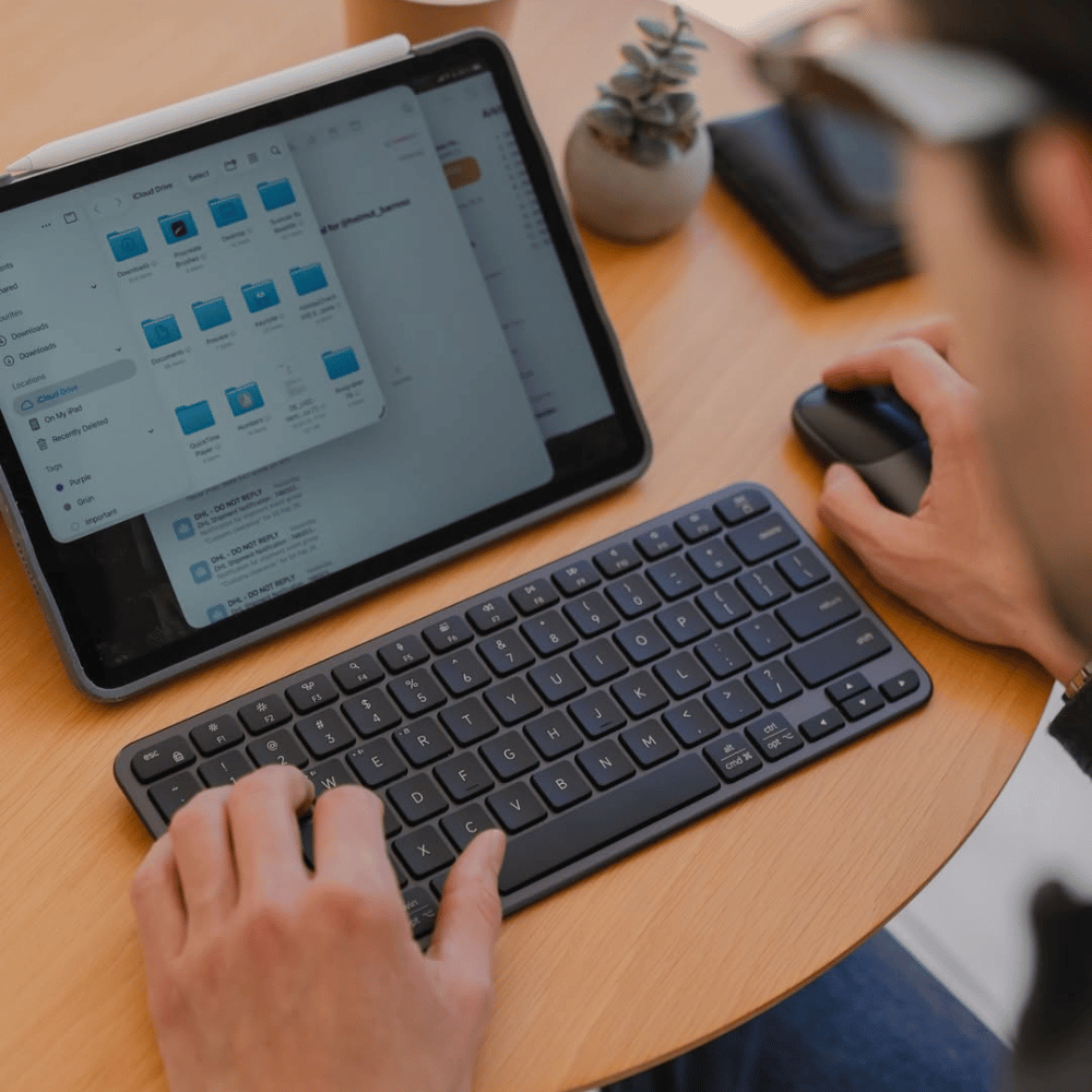 Bàn Phím Không Dây Satechi Slim EX1 EX3 Bluetooth 5.3 + 2.4GHz USB-C – Compact, Sạc USB-C