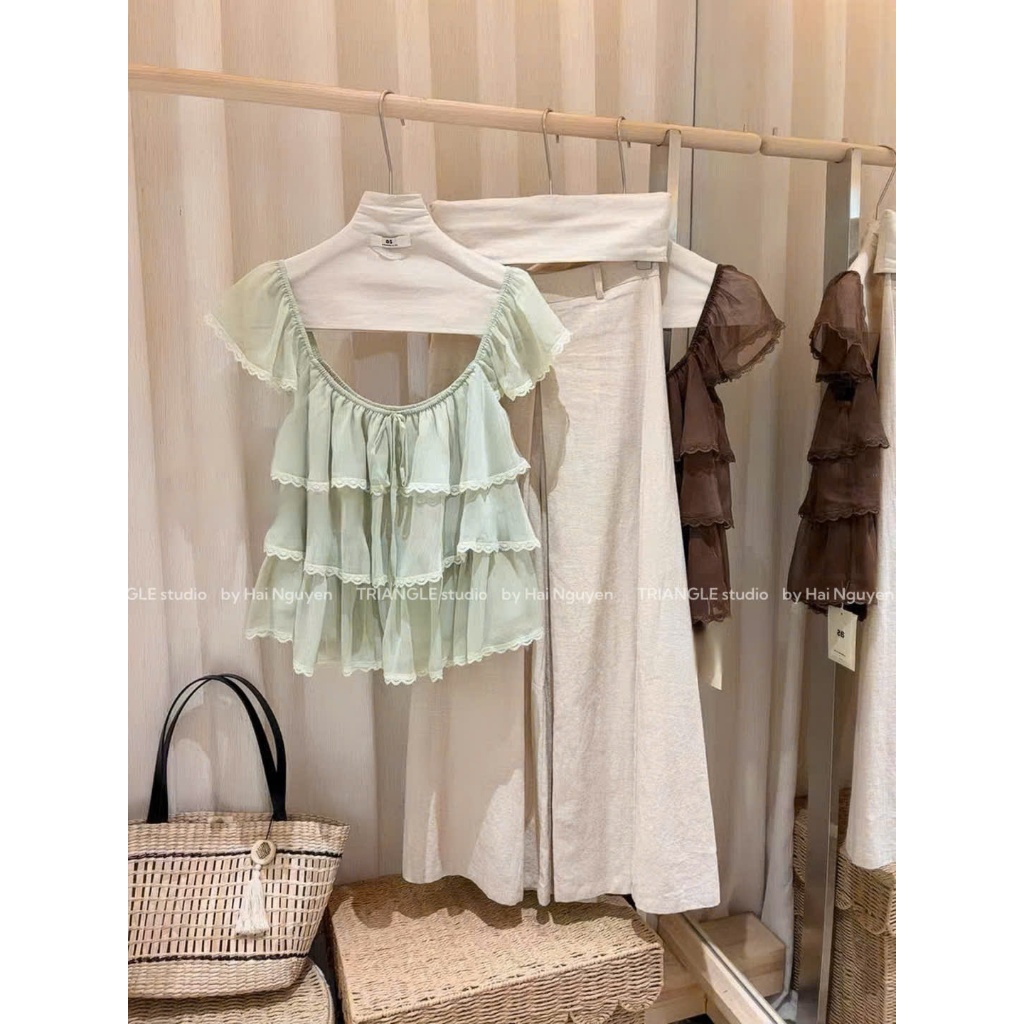 TRIANGLE - Hot Summer Top (Cân nhắc kỹ, return is not welcomed) Áo tơ phối viền ren tay cánh tiên style Hàn nữ tính