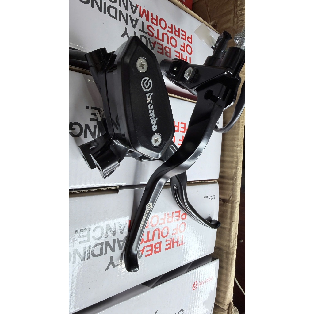 Tay phanh tay côn bình dầu liền Brembo nhôm CNC (mong ACE ủng hộp shop)