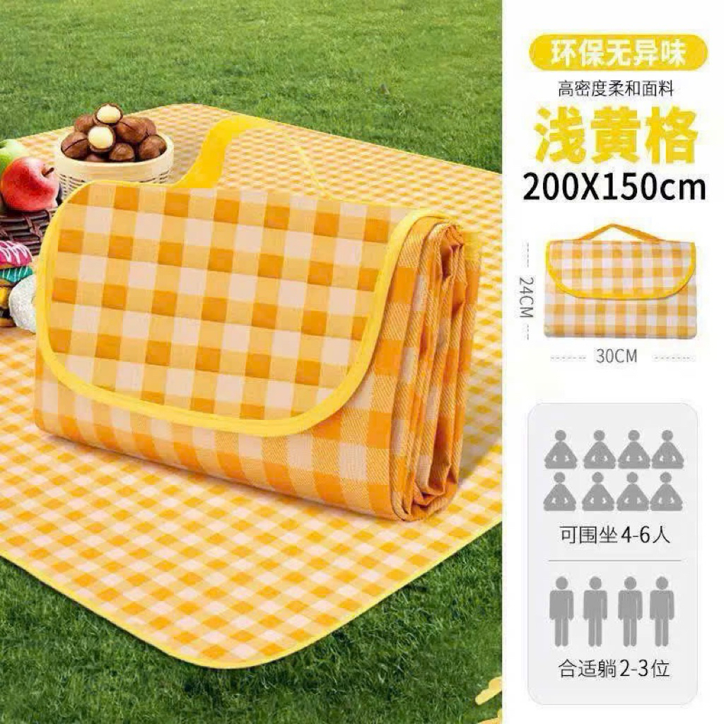 Thảm Picnic Gấp Gọn Chống Thấm Nước 2m x 1.5m Caro Vàng Siêu Rộng Dã Ngoại Cắm Trại Đi Biển Cho 4-6 Người