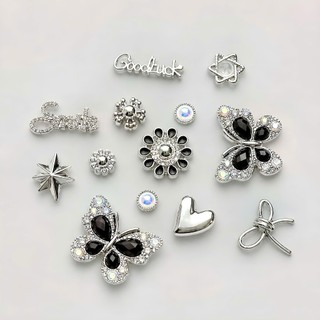 Set Charm Dép Crocs Bướm Đá Đen Cao Cấp Luxury Mix Goodluck Hoa Sao Trái Tim Phong Cách Sang Trọng Cool Ngầu 2026
