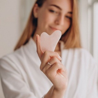 Thanh Massage Mặt Từ Đá Thạch Anh