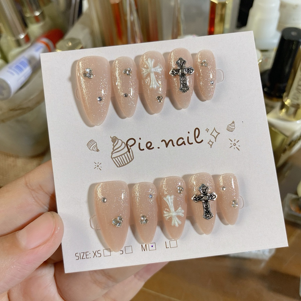 496. nailbox thạch nhũ mịn, charm thánh giá